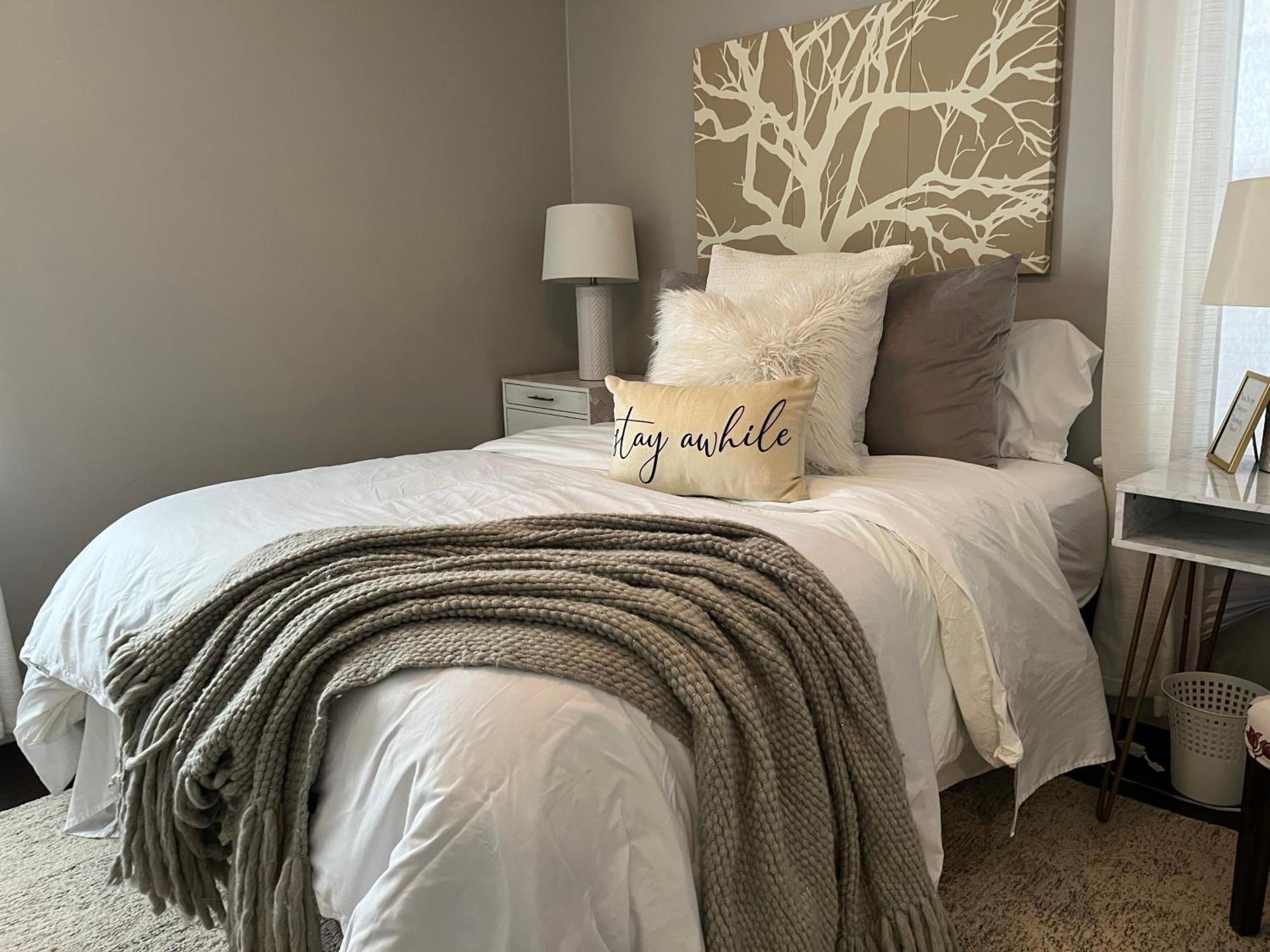 Cozy, 1St Floor Apartment 2Bdrms Plus Semi Private Room With Futon Pets With Fee Family Friendly Close To Everything Cleveland Eksteriør billede
